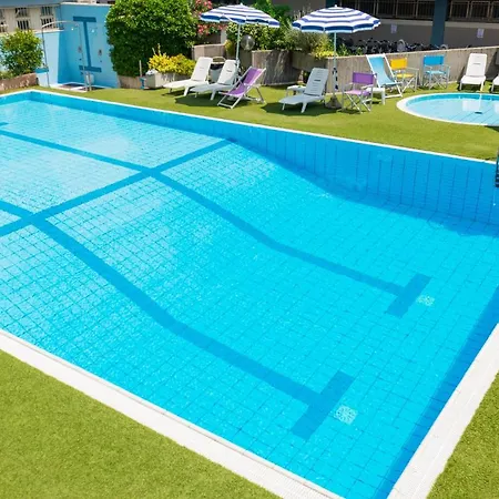 سيزار 4* تْشيزيناتيكو