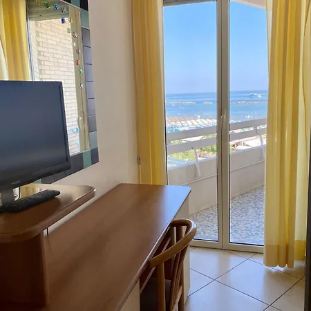 Caesar Hotel Cesenatico