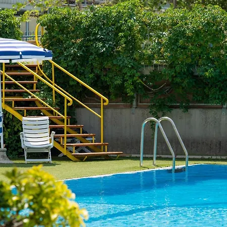 Caesar Hotell 4*