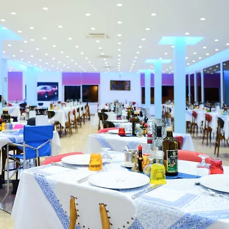 Caesar Hotel 4*